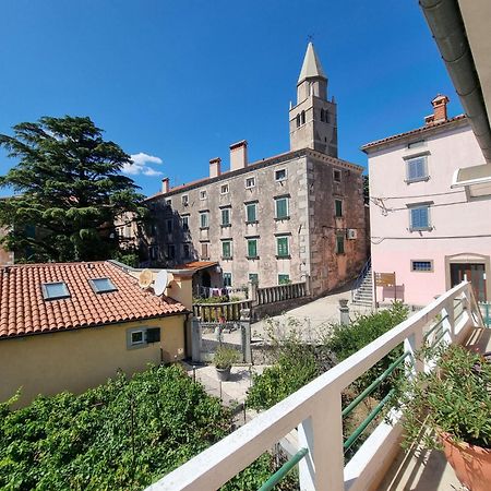 Apartment Branko With Terrace, Old Town Labin Лабин Екстер'єр фото