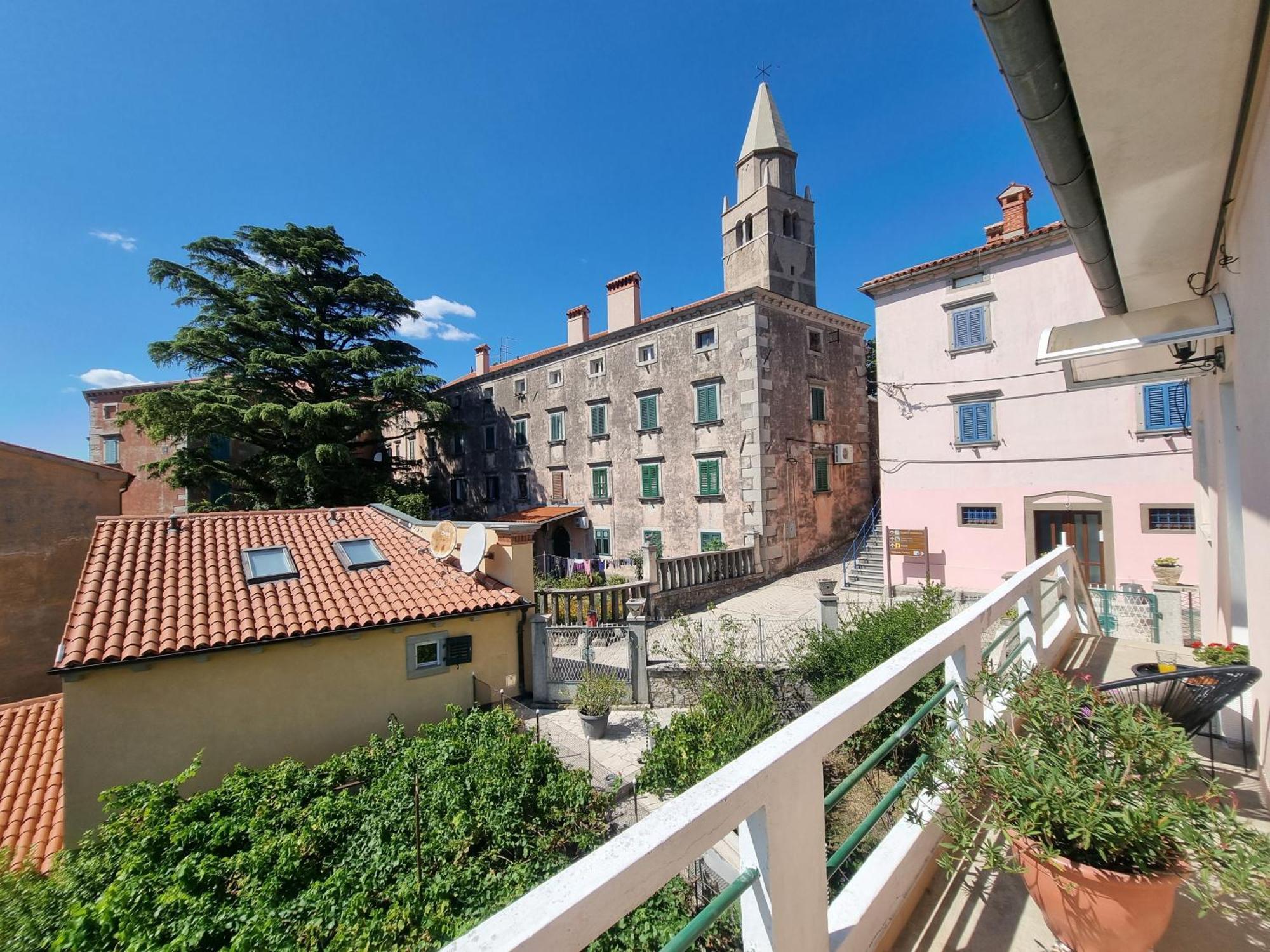 Apartment Branko With Terrace, Old Town Labin Лабин Екстер'єр фото